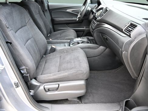Used 2022 Honda Pilot Sport image 14