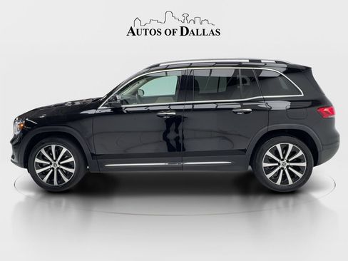 Used 2022 Mercedes-Benz GLB 250 w/ Premium Package Lite image 5