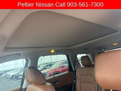 Used 2024 Nissan Pathfinder Platinum image 13