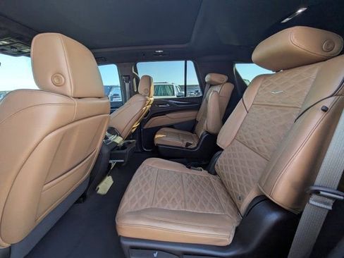 Used 2022 Cadillac Escalade Sport w/ Touring Package image 11