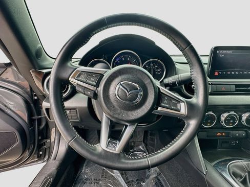 Used 2020 MAZDA MX-5 Miata Grand Touring RWD image 11