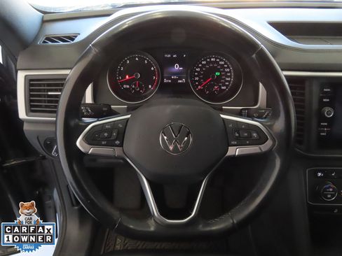 Used 2020 Volkswagen Atlas Cross Sport SE w/ Towing Package image 17