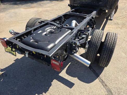 New 2026 RAM 5500 Tradesman AWD/4WD image 8