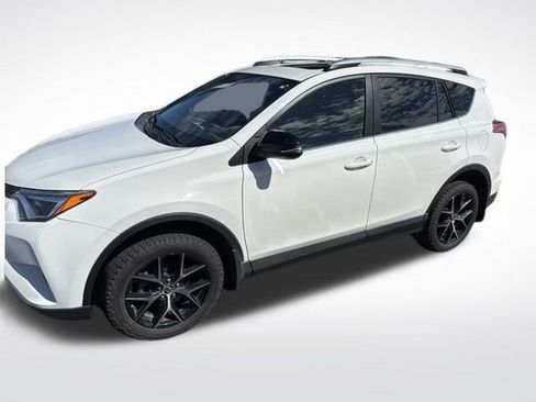 Used 2018 Toyota RAV4 SE w/ Power Extra Value Package image 11