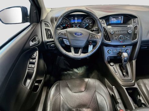 Used 2015 Ford Focus SE w/ Equipment Group 201A FWD image 22