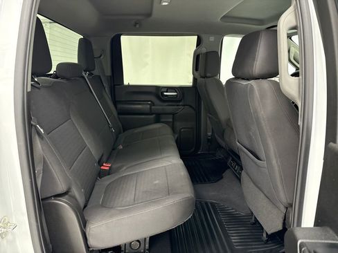 Used 2022 Chevrolet Silverado 3500 LT w/ Convenience Package image 12