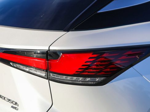 Used 2024 Lexus RX 350h image 9