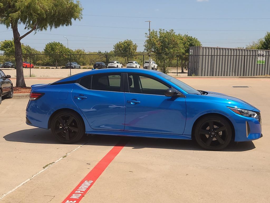 Certified 2024 Nissan Sentra SR w/ SR Premium Package FWD image 4