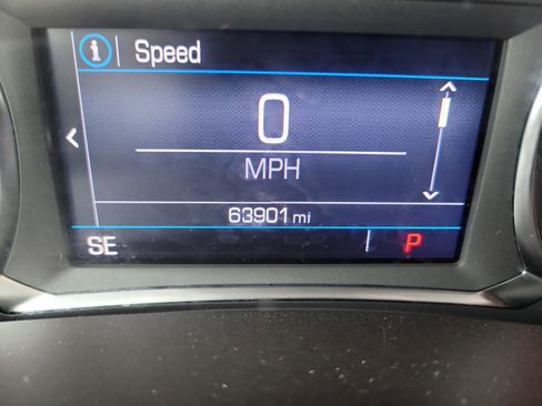 Used 2024 GMC Terrain SLE image 31