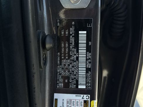 Used 2019 Toyota 4Runner TRD Off-Road Premium AWD/4WD image 24