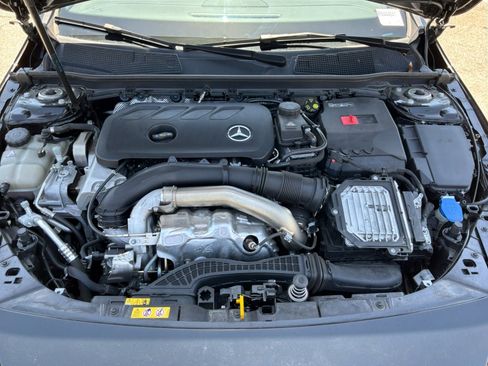 Used 2024 Mercedes-Benz CLA 250 image 21