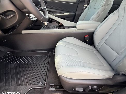 New 2026 Hyundai Elantra Limited FWD image 12