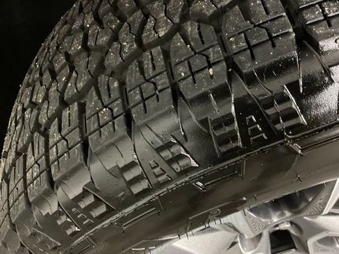 Used 2024 Chevrolet Tahoe LT w/ LT Signature Plus Package image 38