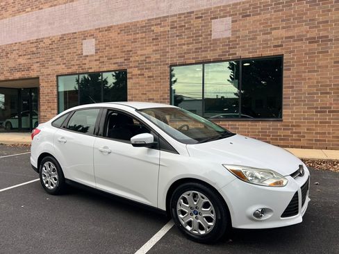 Used 2012 Ford Focus SE image 30