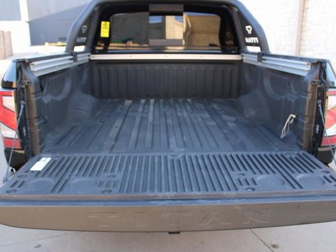 Used 2024 Nissan Titan PRO-4X w/ Pro-4x Convenience Package image 29