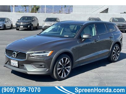 Used 2022 Volvo V60 T5 Cross Country w/ Advanced Package