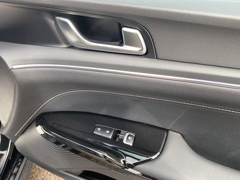Certified 2025 Kia K5 GT-Line image 12