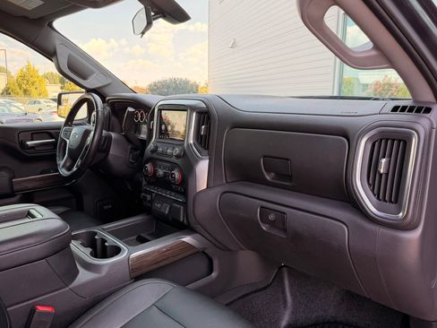 Used 2020 Chevrolet Silverado 1500 RST AWD/4WD image 36