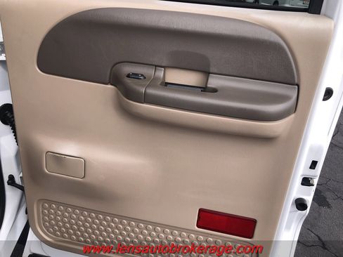 Used 2004 Ford F250 XLT image 14