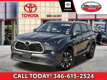 Certified 2024 Toyota Highlander XLE