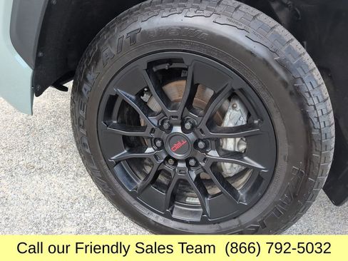Used 2025 Toyota Tundra Limited w/ TRD Off-Road Package AWD/4WD image 29