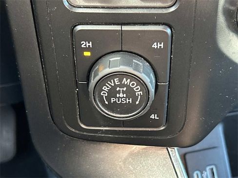 Certified 2022 Ford F150 XLT w/ Equipment Group 301A Mid image 35