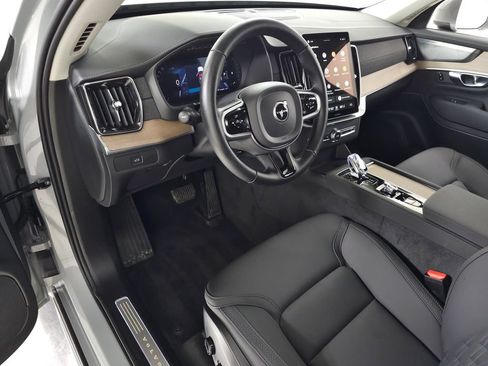 Certified 2026 Volvo XC90 B6 Plus AWD/4WD image 18