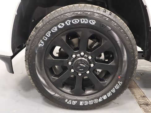 New 2026 RAM 2500 Laramie AWD/4WD image 24