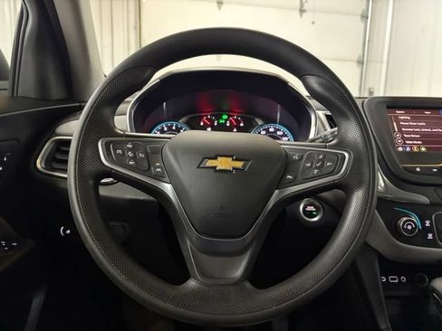 Used 2022 Chevrolet Equinox LS w/ LS Convenience Package FWD image 51