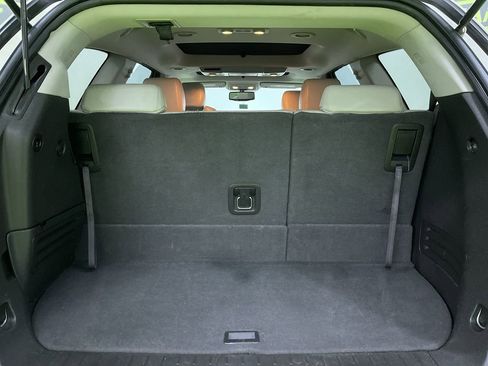 Used 2011 Chevrolet Traverse LTZ image 31