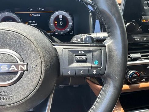 Used 2024 Nissan Pathfinder Platinum AWD/4WD image 13