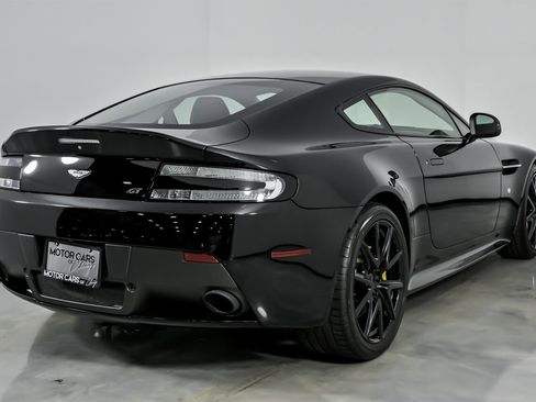 Used 2015 Aston Martin V8 Vantage GT image 12
