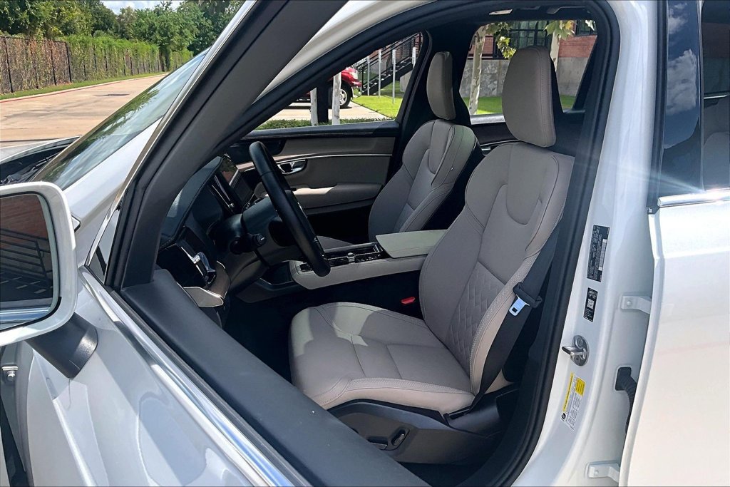 Used 2026 Volvo XC90 B6 Plus AWD/4WD image 33