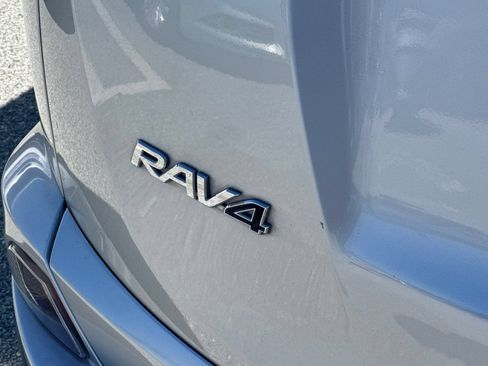 Used 2016 Toyota RAV4 XLE w/ Convenience Package AWD/4WD image 26