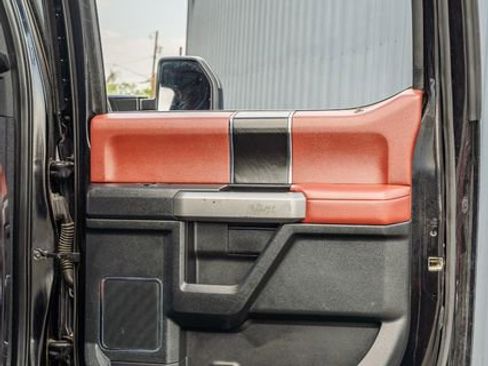 Used 2019 Ford F350 Platinum w/ Platinum Ultimate Package image 38