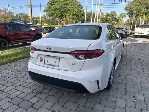 Used 2024 Toyota Corolla LE FWD image 37