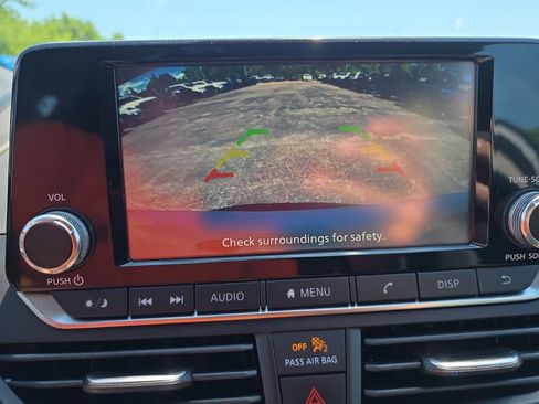 Used 2023 Nissan Altima 2.5 S FWD image 18