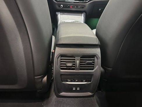 Used 2025 BMW 330i xDrive 330i xDrive w/ Premium Package image 33