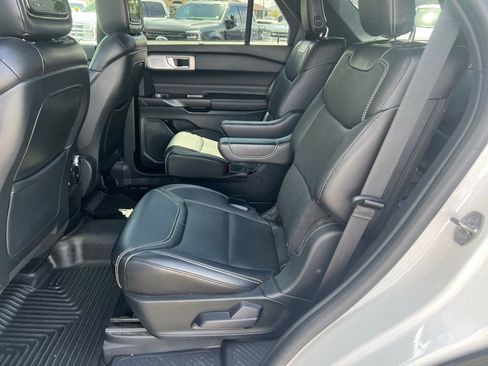 Used 2020 Ford Explorer ST w/ ST High-Performance Pack AWD/4WD image 27