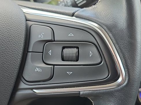 Certified 2023 Buick Encore GX Select FWD image 19
