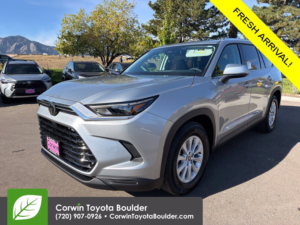 New 2026 Toyota Grand Highlander XLE FWD image 3