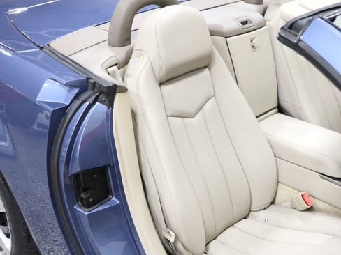 Used 2005 Cadillac XLR RWD image 43