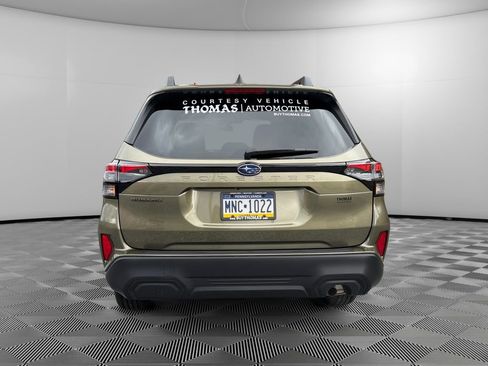 Used 2026 Subaru Forester Premium AWD/4WD image 6