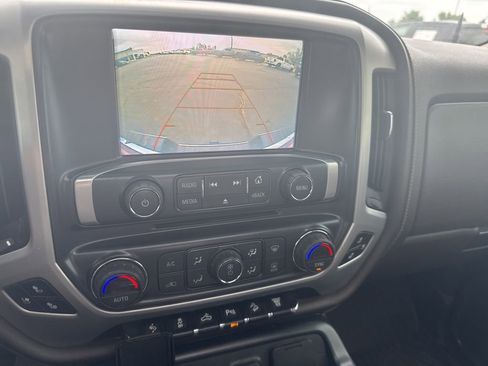 Used 2018 GMC Sierra 2500 SLT w/ Duramax Plus Package AWD/4WD image 19
