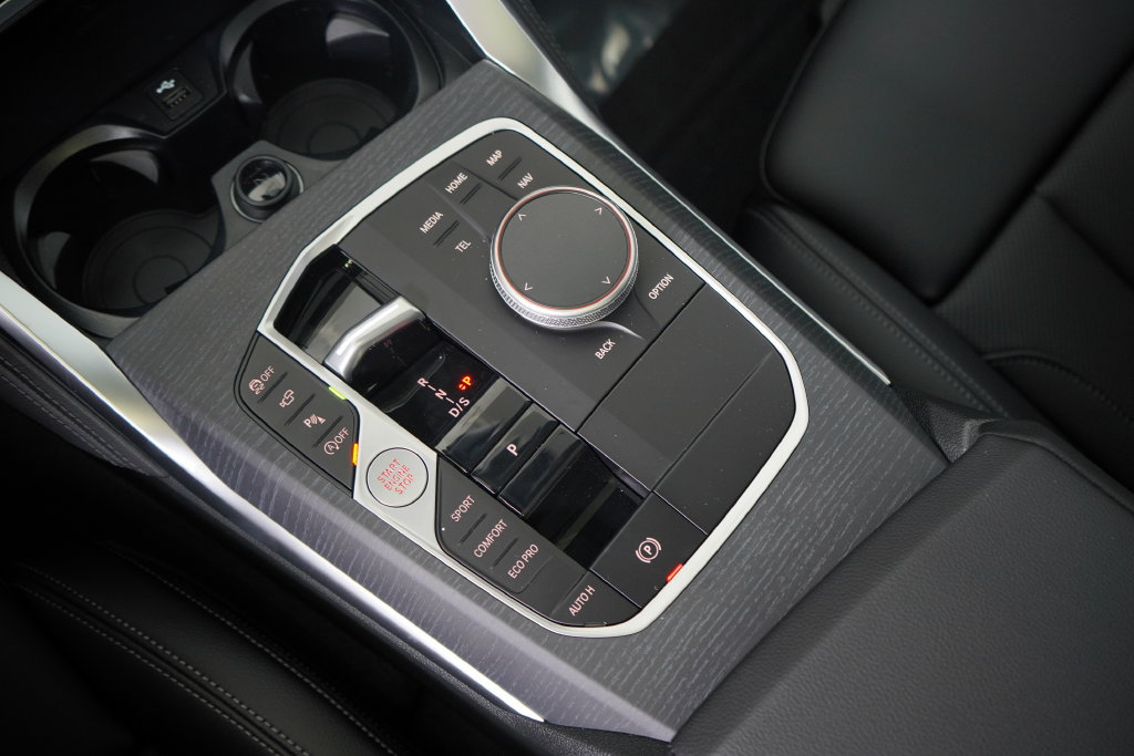 Used 2026 BMW 230i Coupe w/ Premium Package RWD image 19