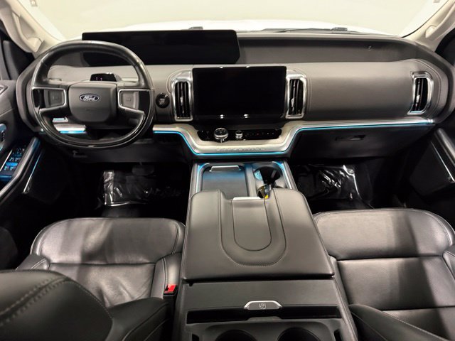 Used 2025 Ford Expedition Max Platinum AWD/4WD image 29