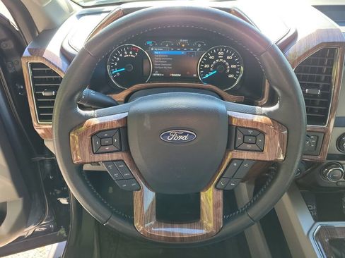 Used 2019 Ford F150 Lariat image 30