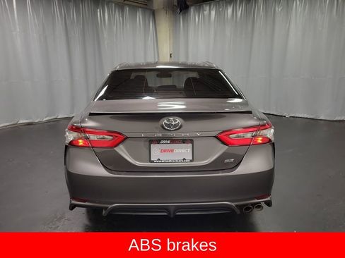 Used 2018 Toyota Camry SE w/ Convenience Package image 7