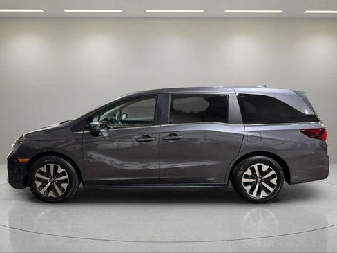 Used 2025 Honda Odyssey EX-L image 17