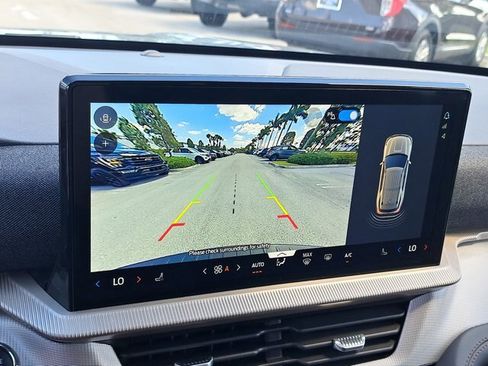 Certified 2025 Ford Explorer Active image 29